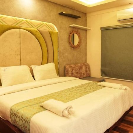 فندق Victoria Houseboats Alappuzha المظهر الخارجي الصورة