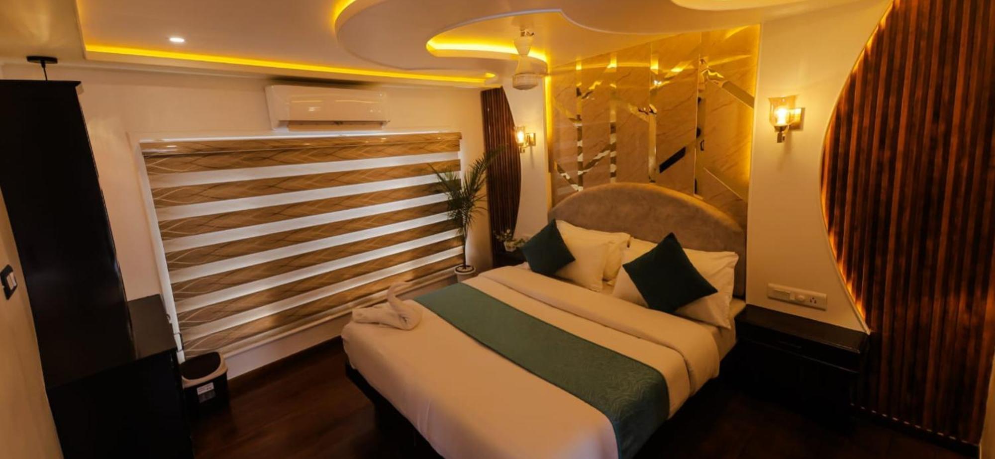 فندق Victoria Houseboats Alappuzha المظهر الخارجي الصورة