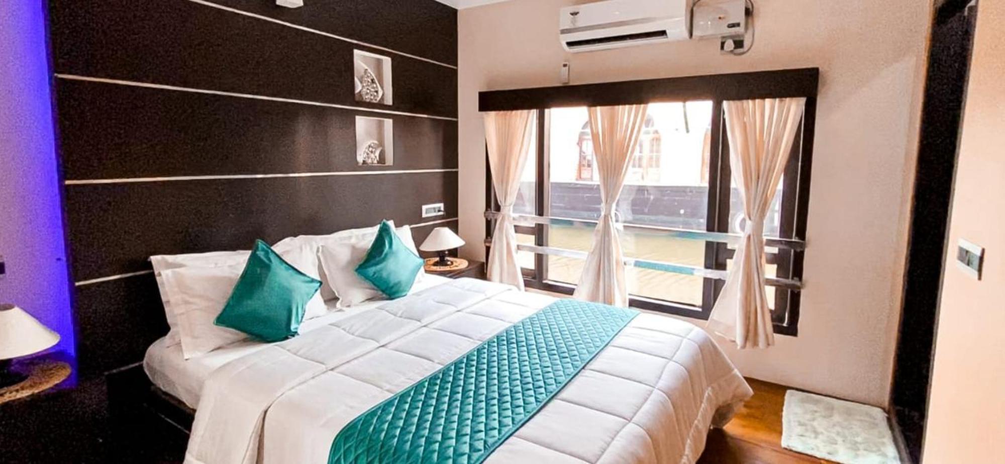 فندق Victoria Houseboats Alappuzha المظهر الخارجي الصورة