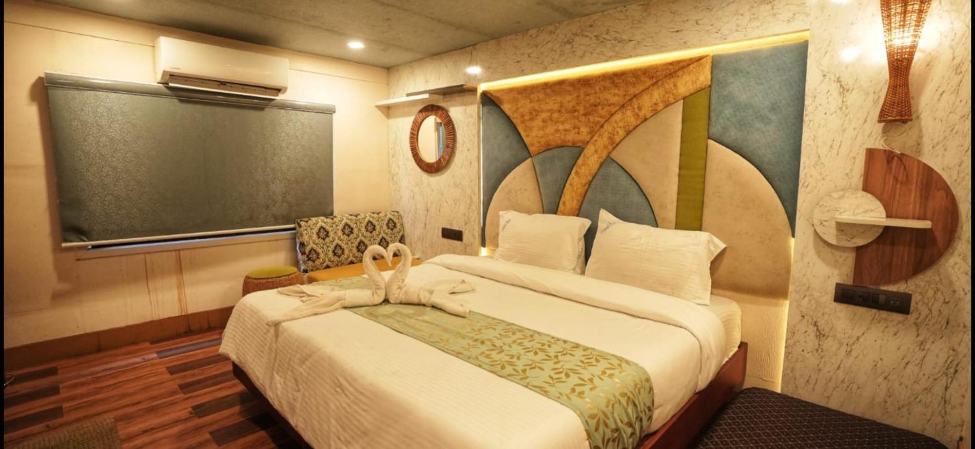 فندق Victoria Houseboats Alappuzha المظهر الخارجي الصورة