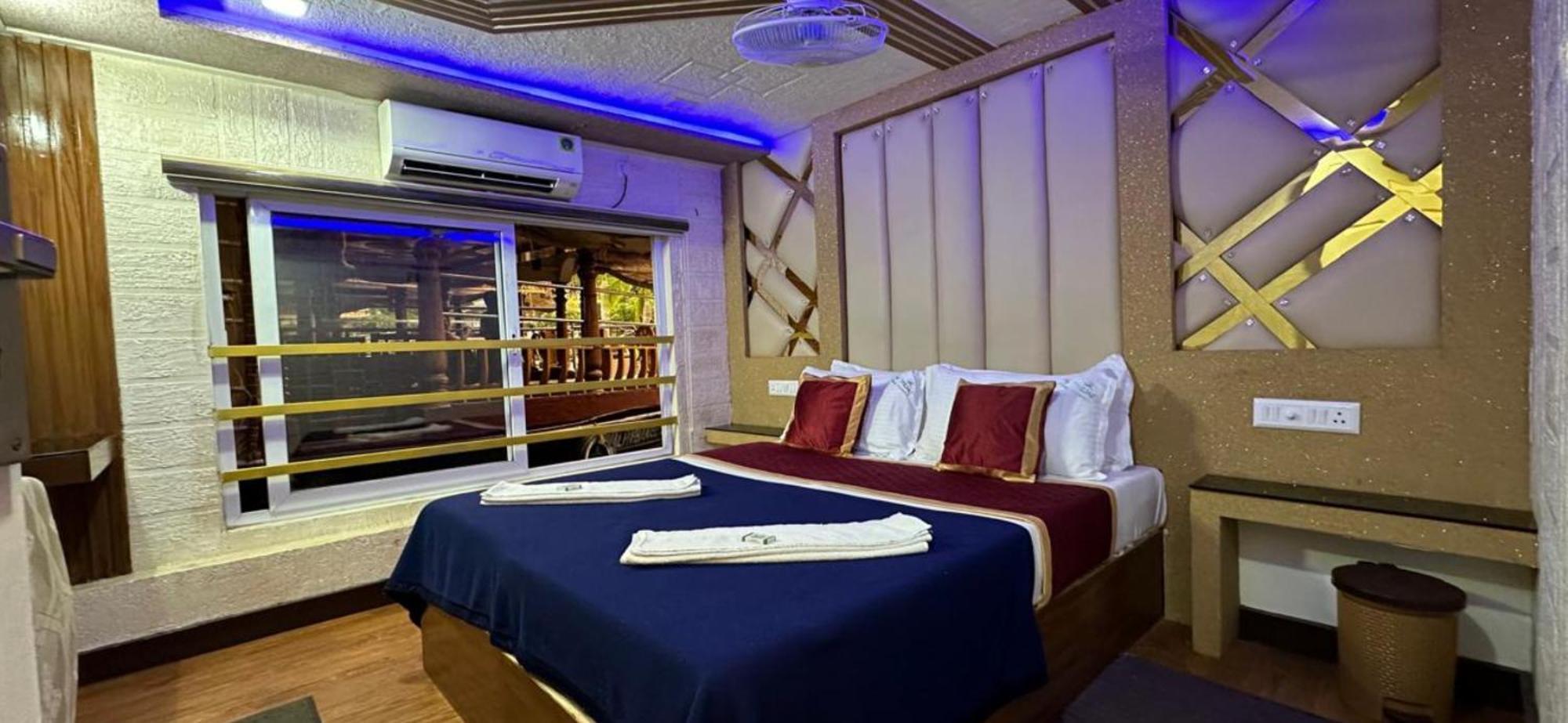 فندق Victoria Houseboats Alappuzha المظهر الخارجي الصورة